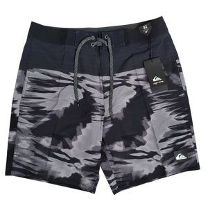 Quiksilver V Marcher 19" Black Boardshorts Mens 32